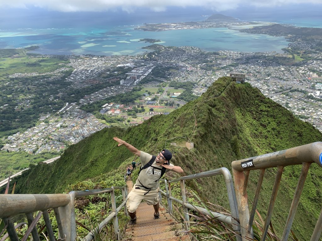 stairway to heaven haiku stairs oahu hawaii 